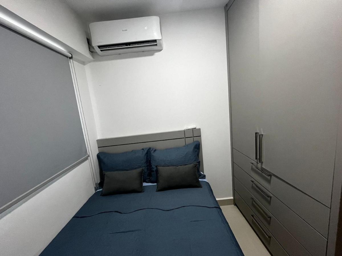 Ape Completo Com Cozinha E Sala Confortavel *